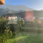 Meadow Tranquil With Evergreen Garden - Two Bedroom Zirovnica