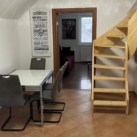 Appartamento Meadow Tranquil With Evergreen Garden - Two Bedroom Zirovnica