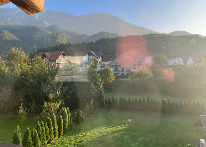 Meadow Tranquil With Evergreen Garden - Two Bedroom Zirovnica