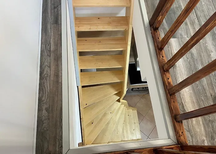 Meadow Tranquil With Evergreen Garden - Two Bedroom Apartment Zirovnica